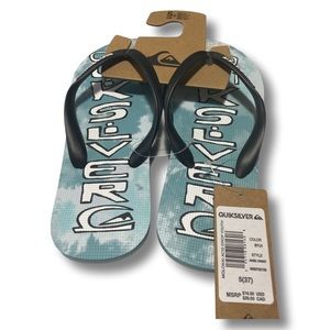 NWT Boys Quiksilver Flipflops - Size 5 Big Kid